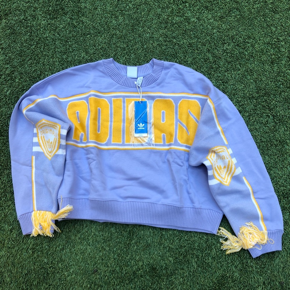 Adidas sweater crop